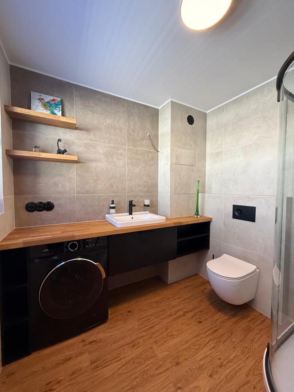 Bathroom, washing machine