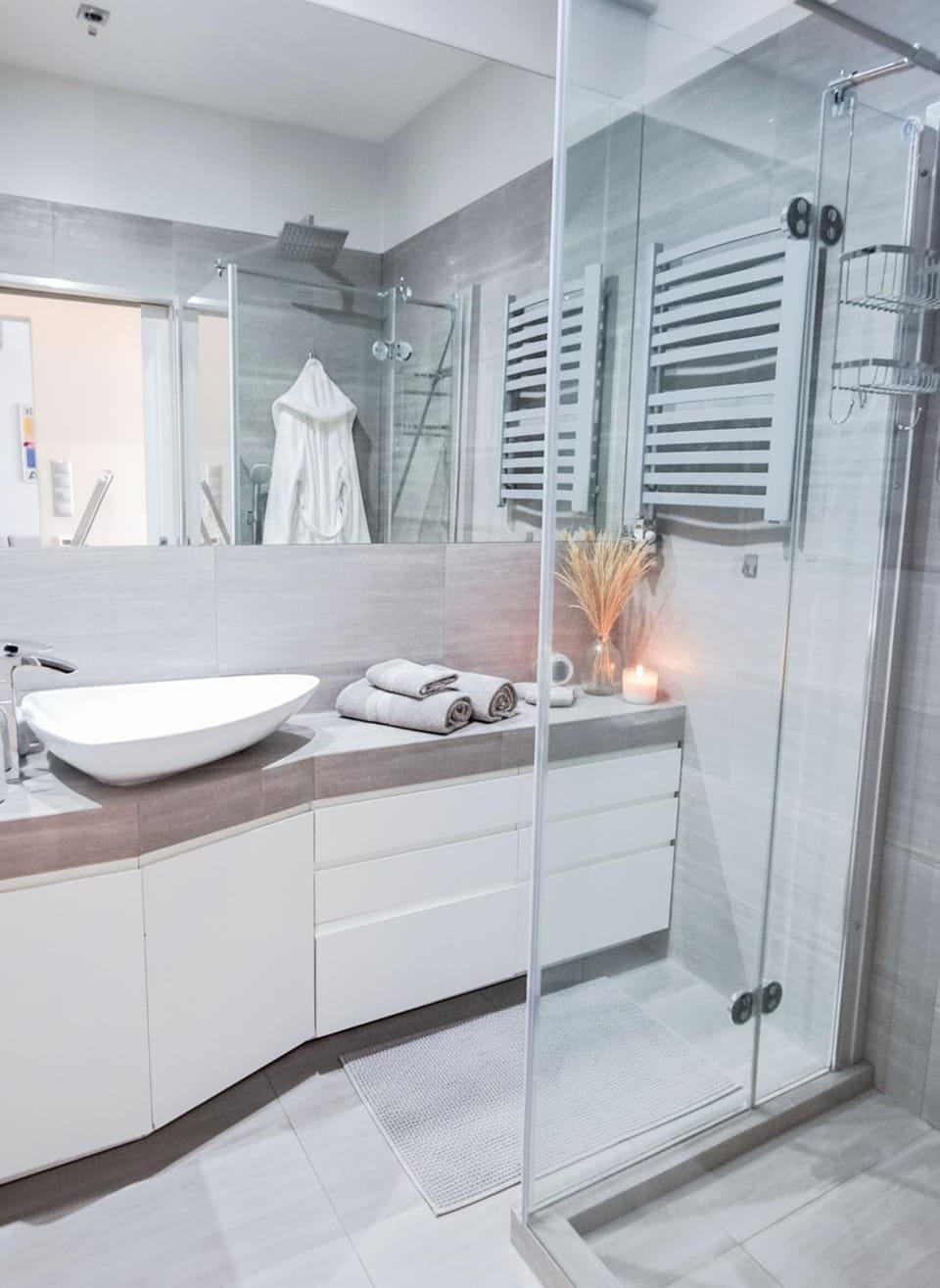 Shower, Bathroom, towels