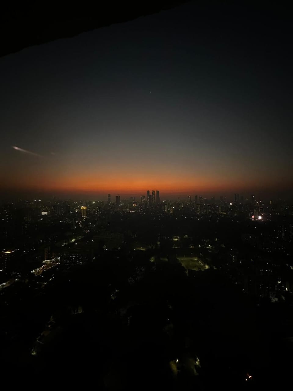 MCSC Twilight - Near Nesco Apartment in Mumbai