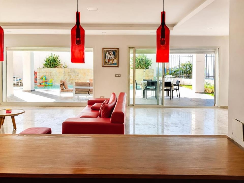 Living room, Dining area