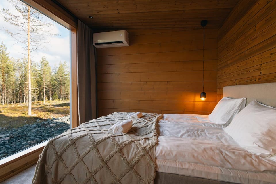 Bed, Natural landscape, Bedroom, towels