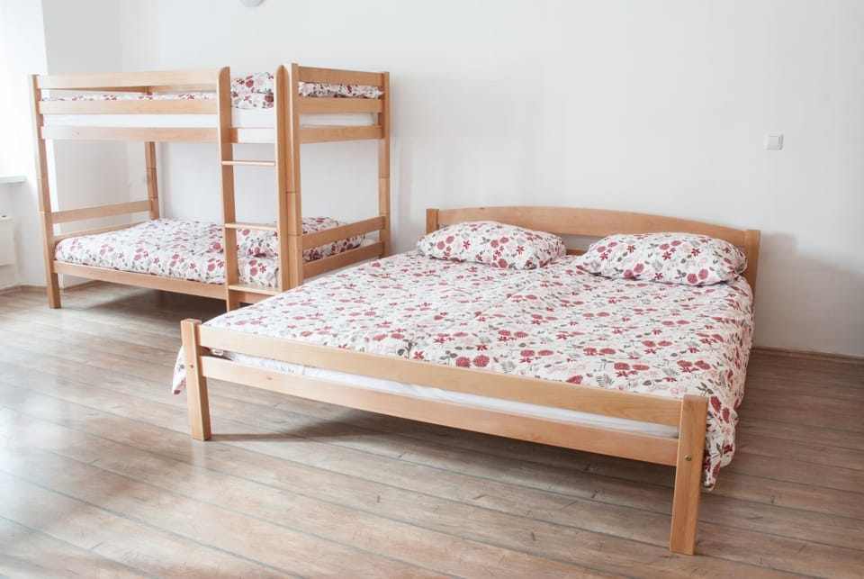 Photo of the whole room, bunk bed