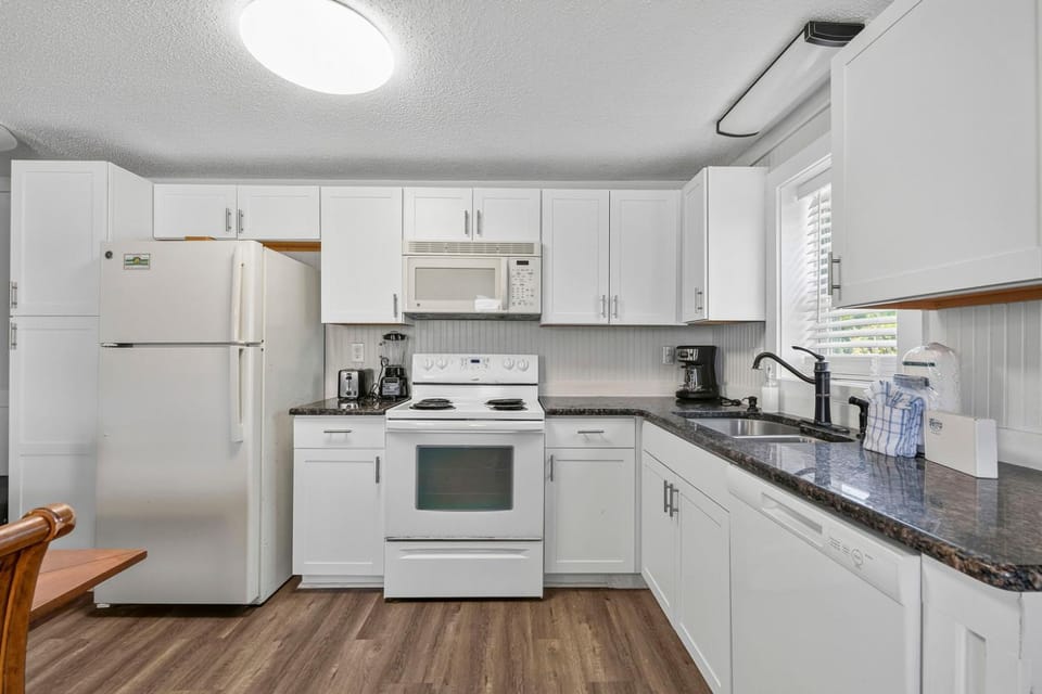 Salt & Sand Ocean View 2BR Cherry Grove Apartment in North Myrtle Beach