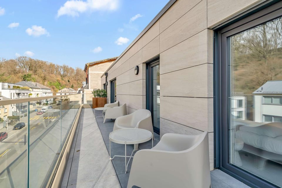 Modern Private Room Near Kirchberg Luxembourg Apartment in Luxembourg