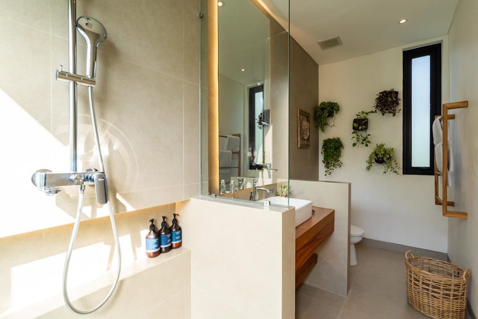 Shower, Bathroom, towels