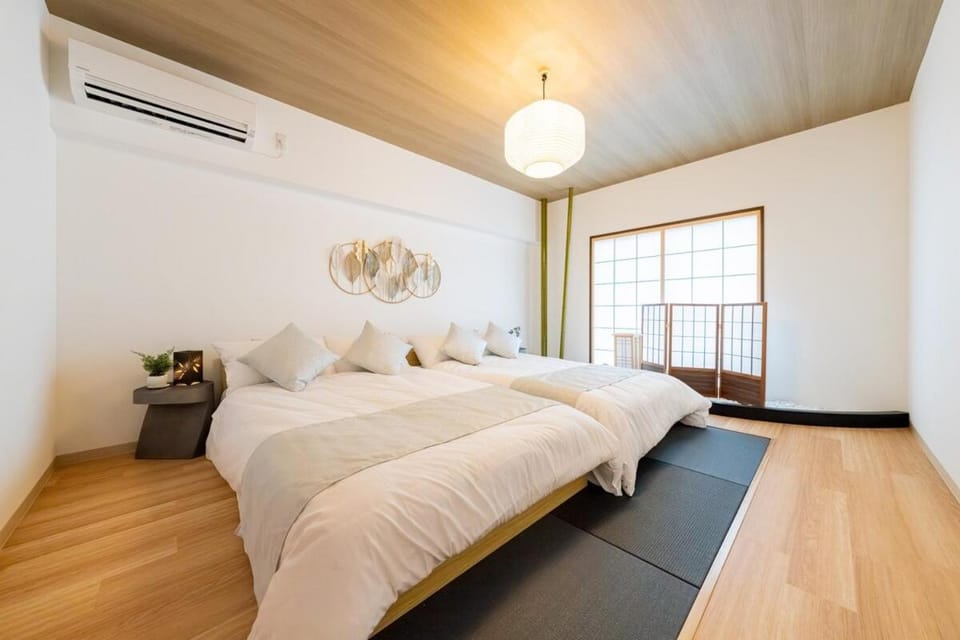 狐 伏見稲荷すぐ 新築和モダン 9ベッドの広々Ldk 無料駐車場有 Villa in Kyoto