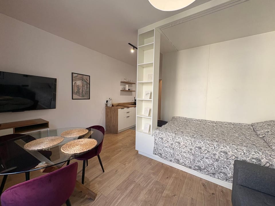 Comfort Cube with balcony - Old Town Apartment in Krakow