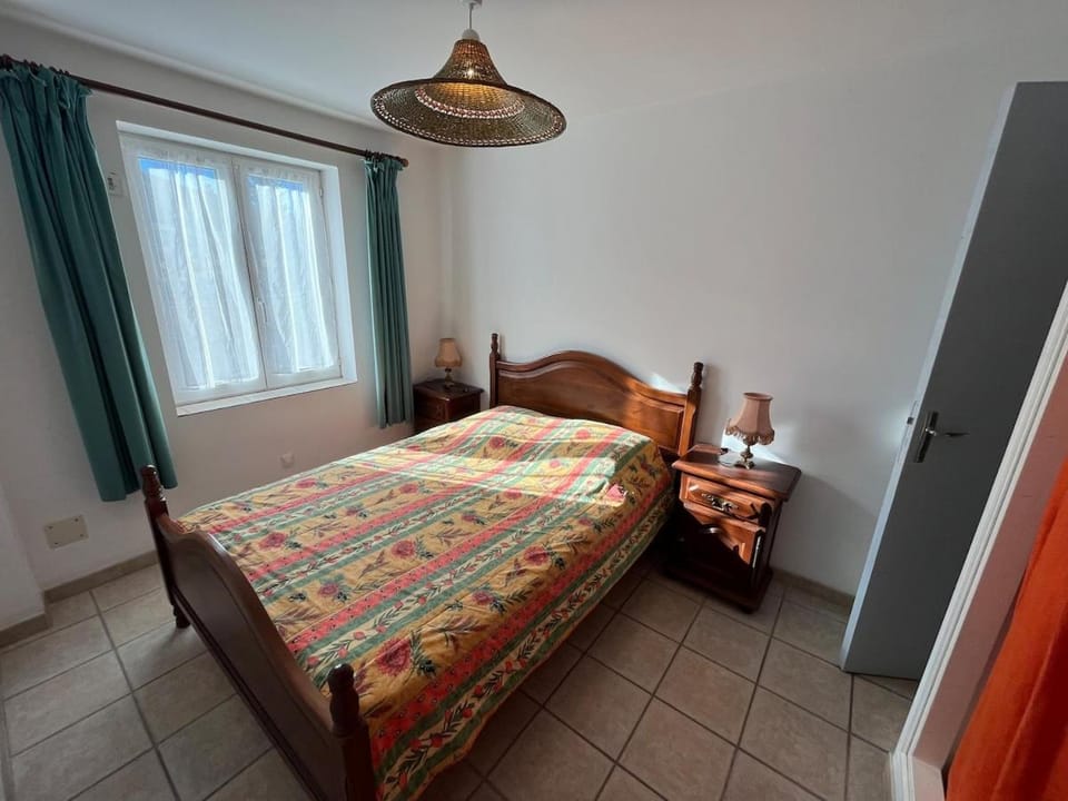 Appartement lumineux , Terrasse, Lac à 5 min Apartment in Provence-Alpes-Côte d'Azur