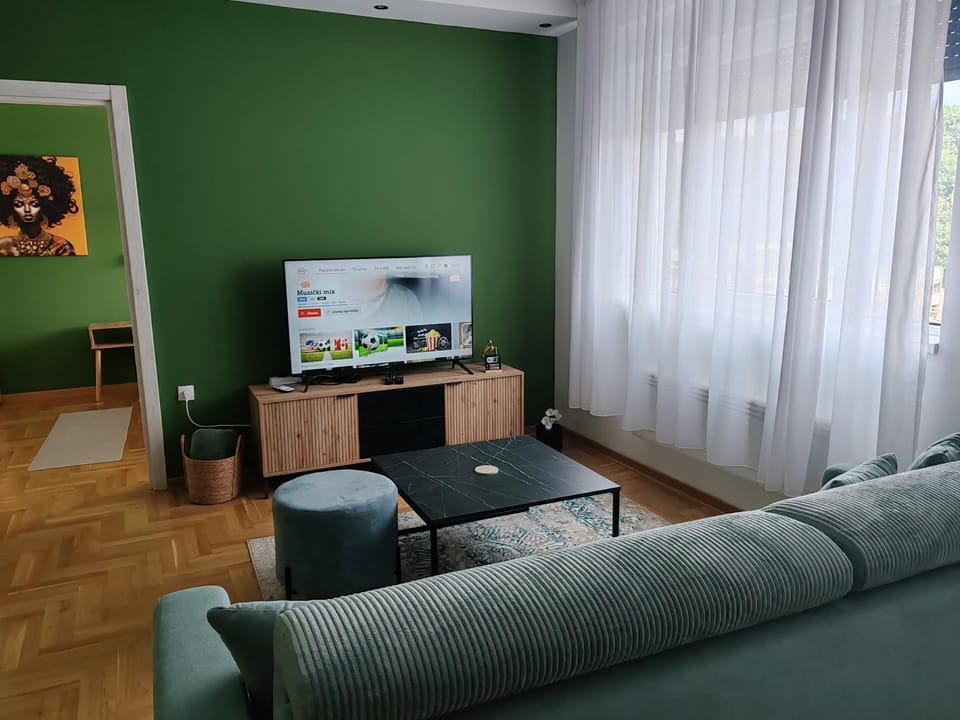 TV and multimedia, Living room