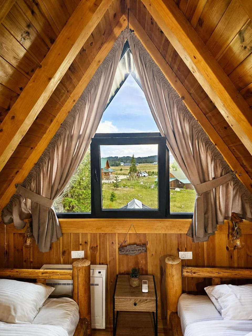 Mountain Whisper House in Montenegro