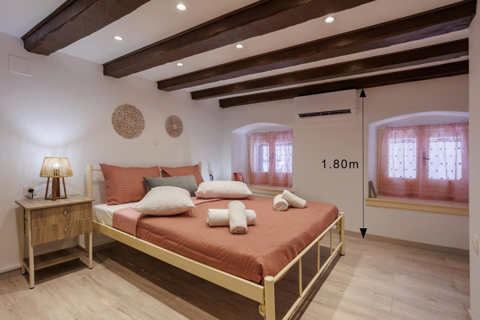 Spianada ground floor next to Liston Apartment in Corfu