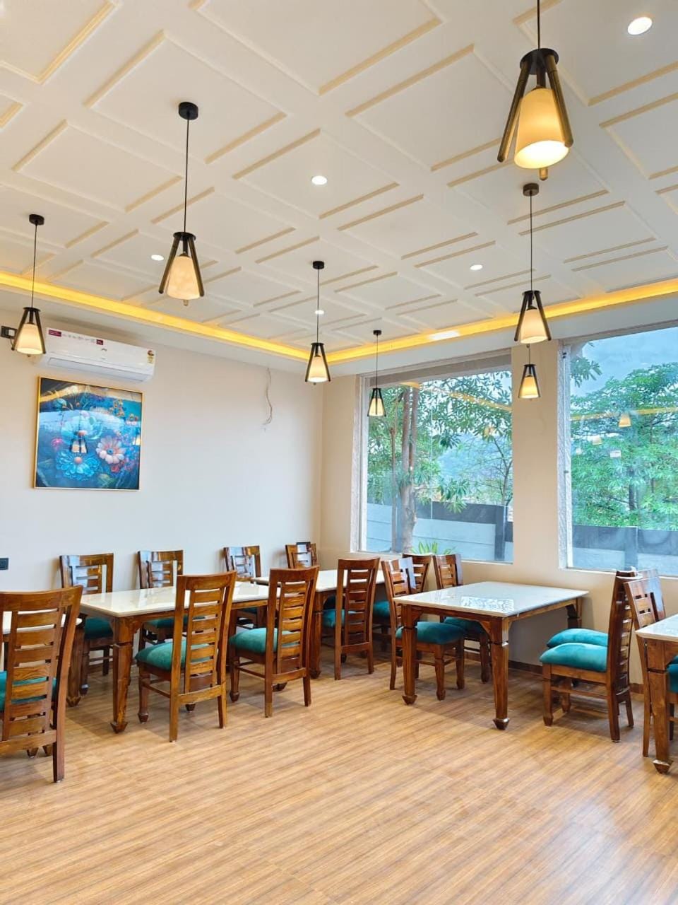SuNRISE RESORT Apartment in Maharashtra