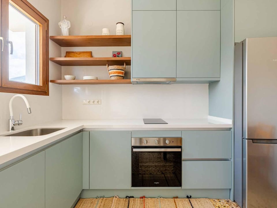 Kitchen or kitchenette, stove