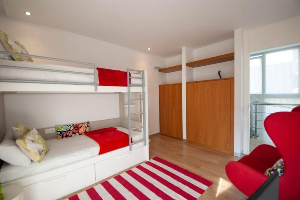La casa de la playa, a un paso de la orilla House in O Eume