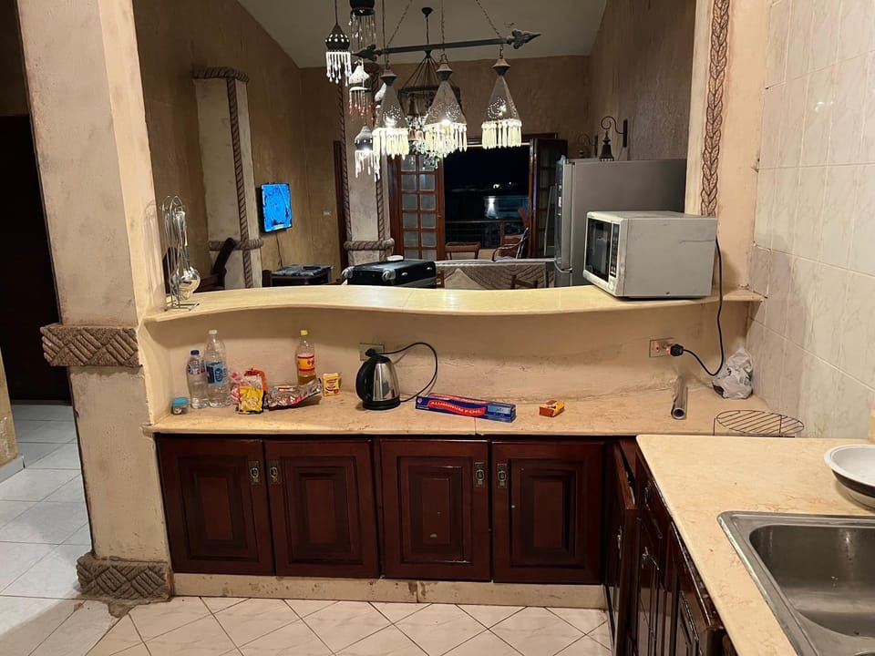 Kitchen or kitchenette, kitchen, kitchen