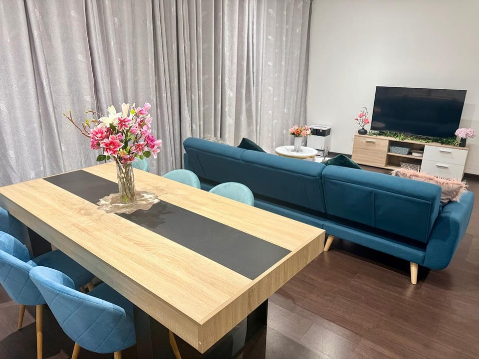 Communal lounge/ TV room, TV and multimedia, Kitchen or kitchenette, Living room, Dining area