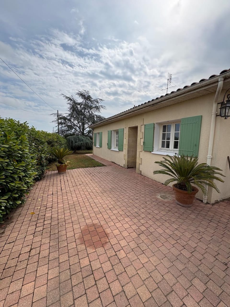 Séjour au calme dans un domaine viticole House in Nouvelle-Aquitaine