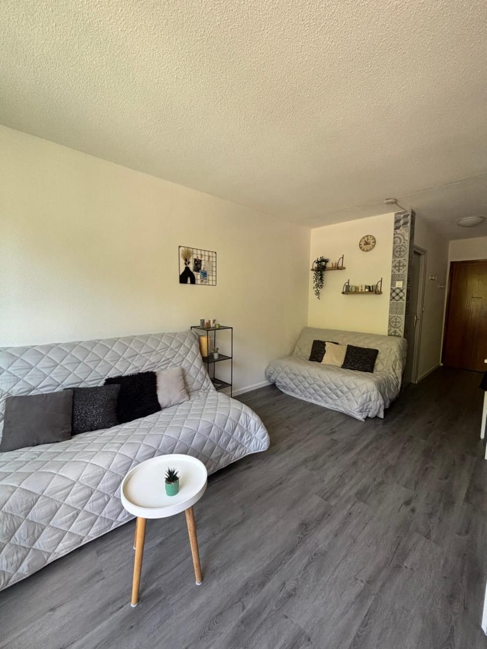 Studio le balcon pied des pistes Apartment in Provence