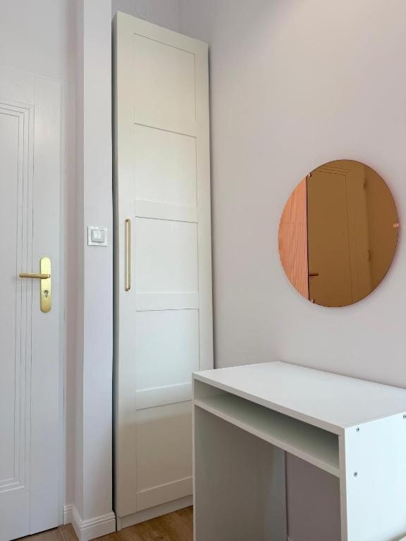 Cinque Terre Guest Room - at Old Town Gdansk Vacation rental in Gdansk