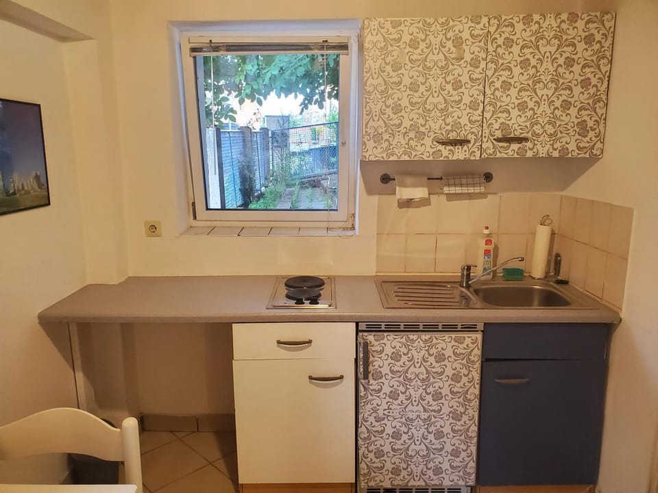 Private Wohnung mit Küche und Bad Einzimmerwohnung Apartment in Baden-Württemberg