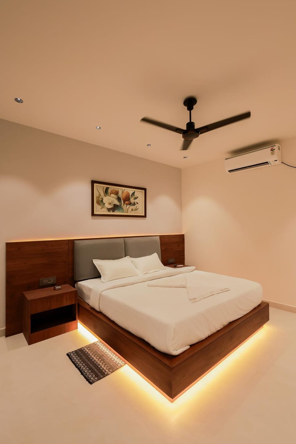 Bed, Bedroom, air conditioner