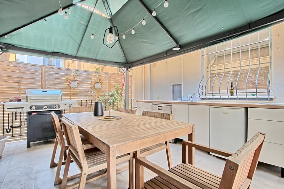 Les Appartements des Iles, proche Croisette et Palais Apartment in Cannes