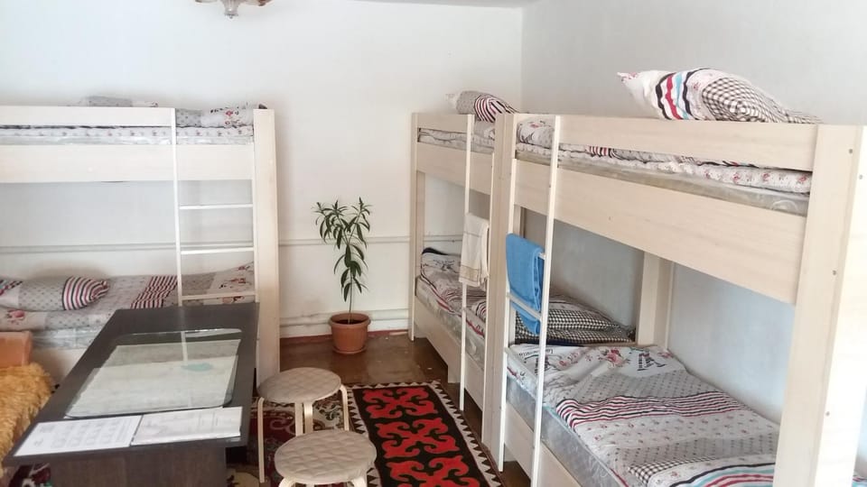 Bed, bunk bed