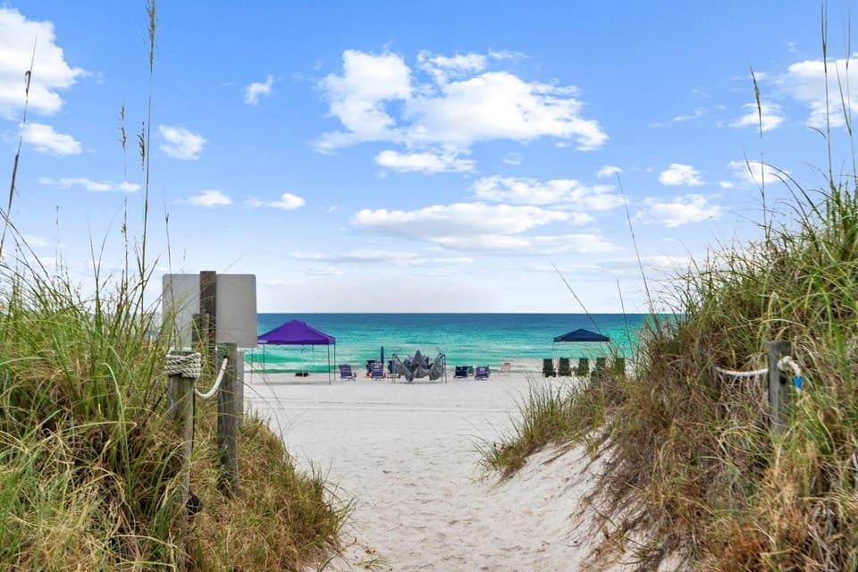 Day, Natural landscape, Beach, Sea view, sunbed