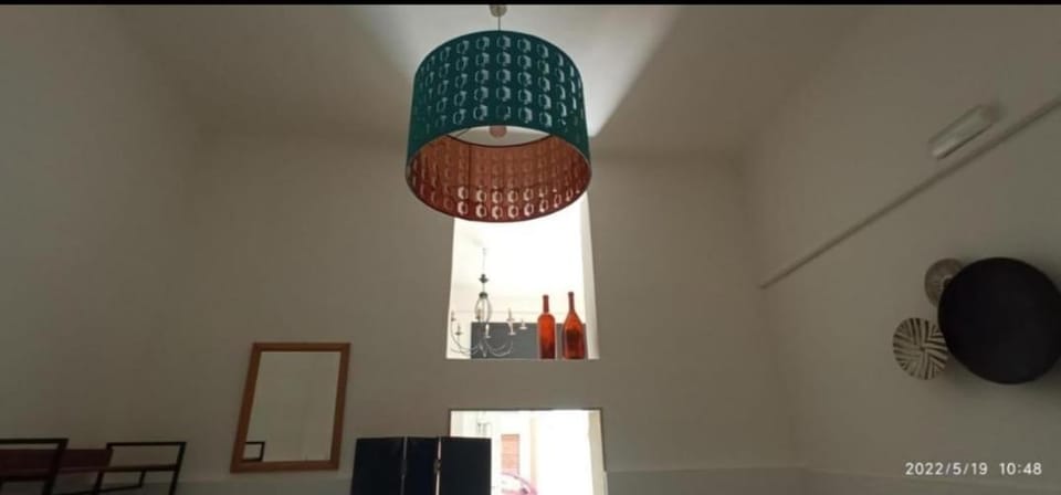 Sea Breeze Apartment with full kitchen 200 metres to the Sea Apartment in Bari