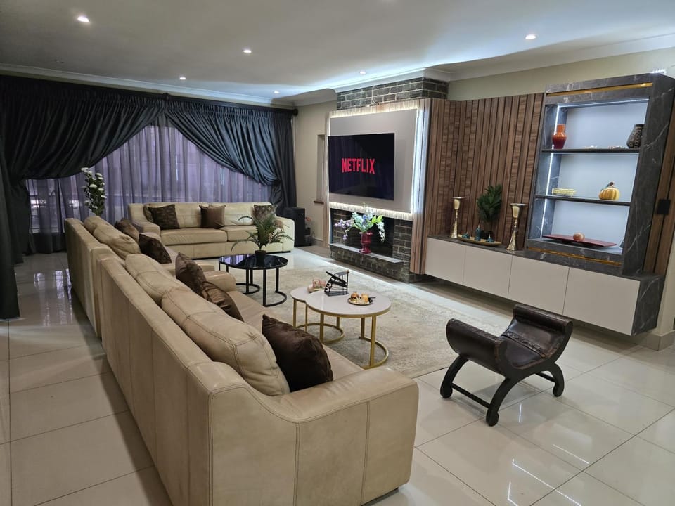 TV and multimedia, Living room, heating, internet