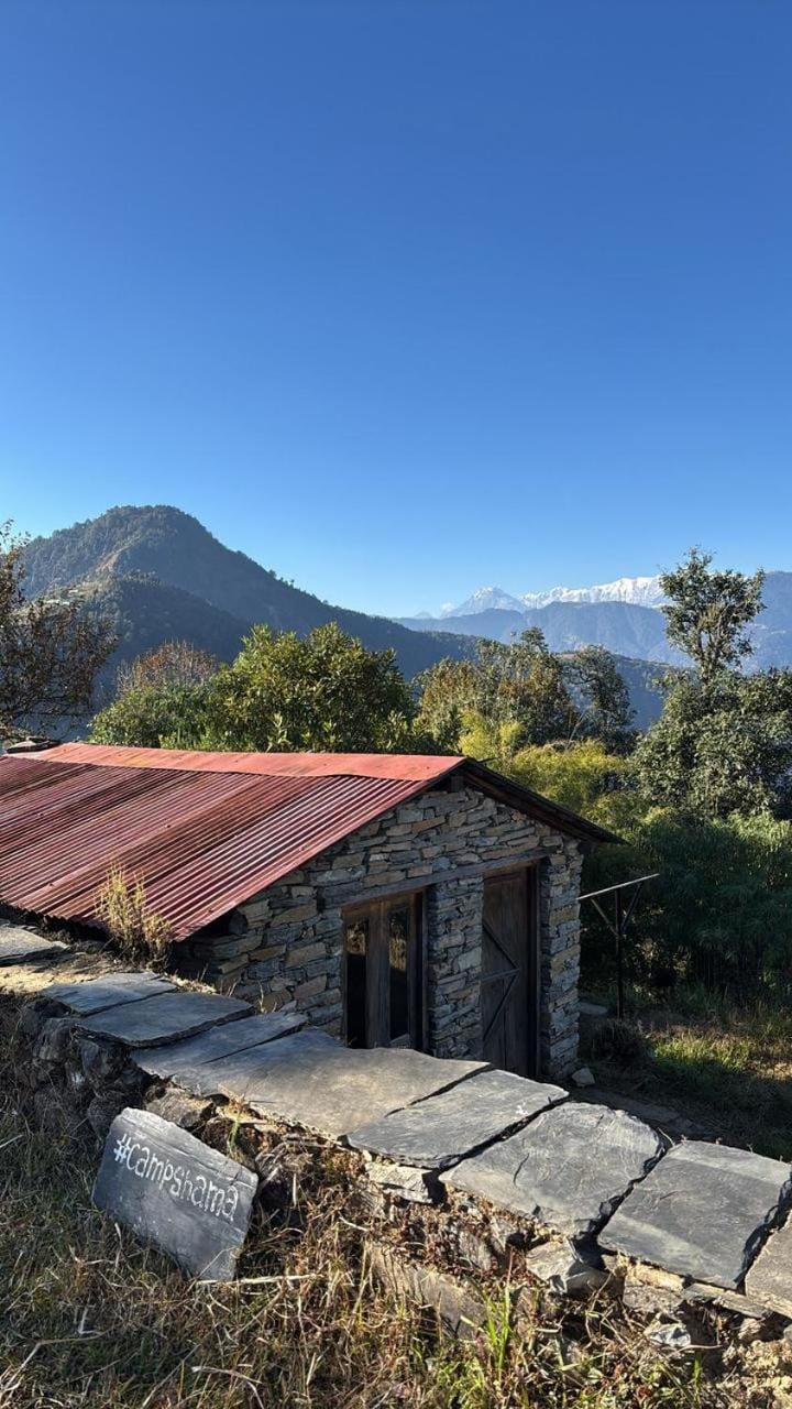 Property building, Day, Natural landscape, Mountain view