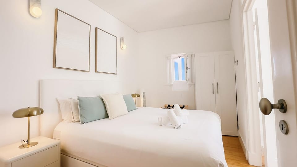 Stylish Alfama Apartment | River Views by the Sé Apartment in Lisbon