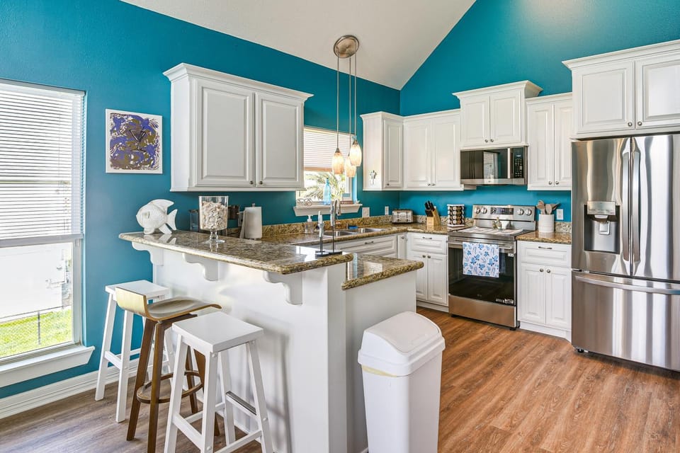 Walk to Ocean! Crystal Beach Gem w/ Decks & View! House in Bolivar Peninsula