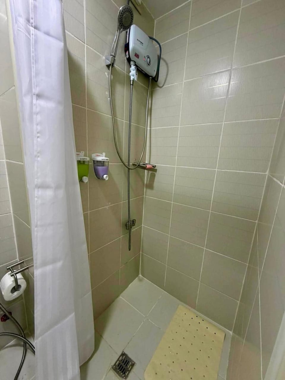 Stylish High-Rise Stay at Jazz Residences Makati Apartment in Makati