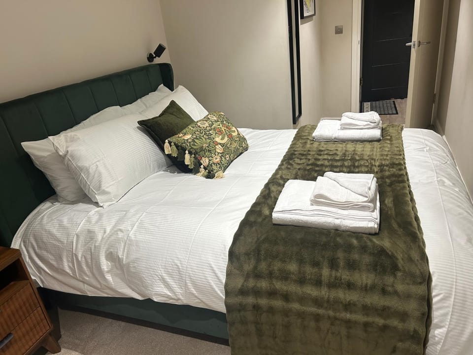Leeds City Centre, 2 Bed Penthouse with Balcony Apartment in Leeds
