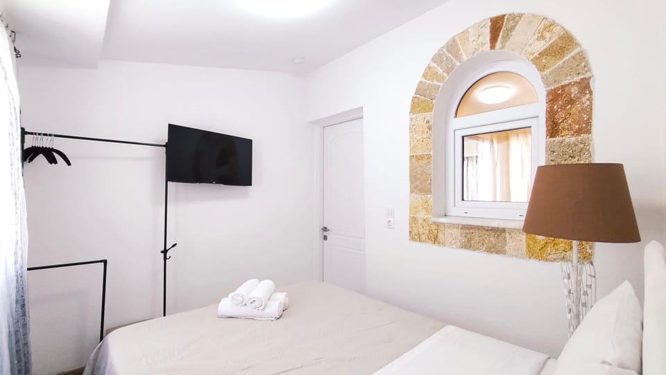 Villa Aura, Kanalia Corfu Apartment in Peloponnese, Western Greece and the Ionian