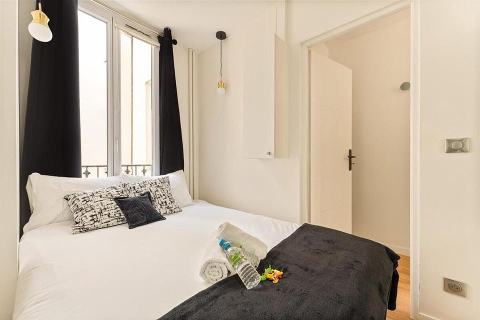 Gem in Neuilly near Seine Apartment in Levallois-Perret
