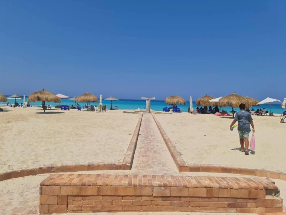 Nearby landmark, Day, Natural landscape, Beach, Sea view, group of guests, sunbed