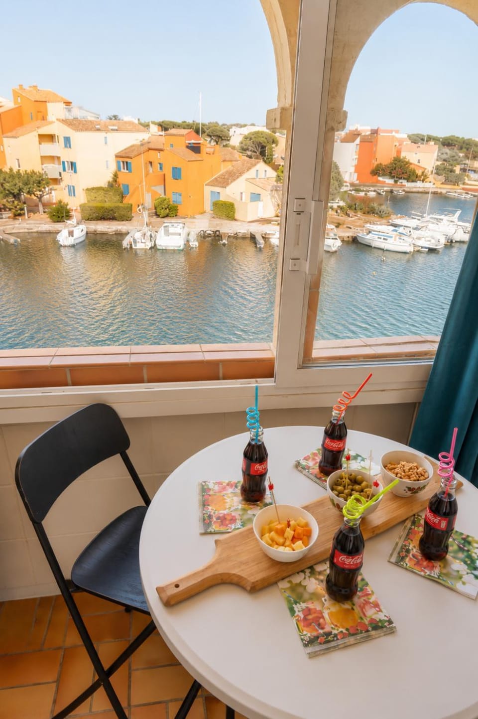 Natural landscape, Activities, Balcony/Terrace, Food and drinks, Dining area, Food, Lake view, River view, Dinner