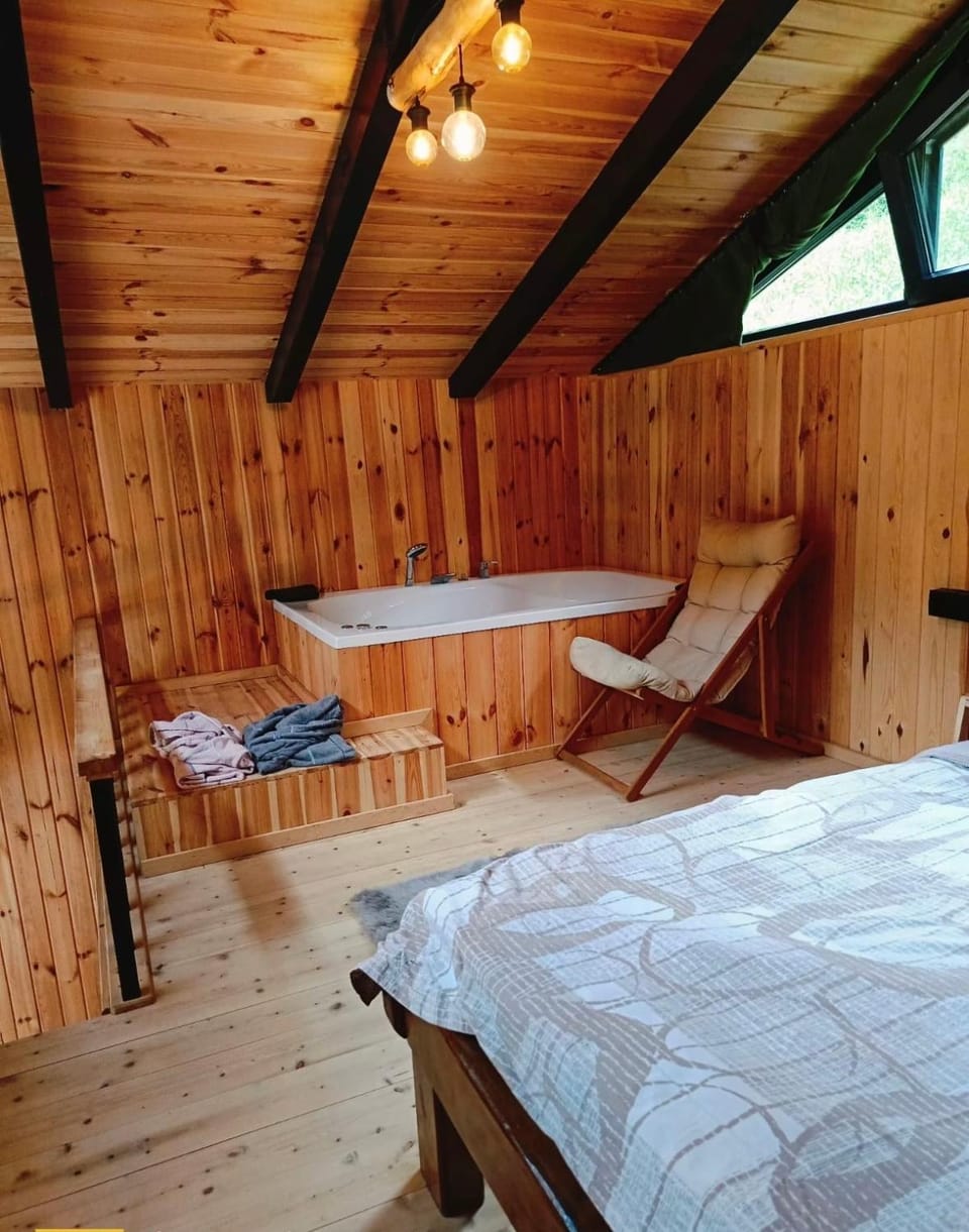 Kaçkin Bungalow with Jacuzzi in Nature Docked boat in Turkey