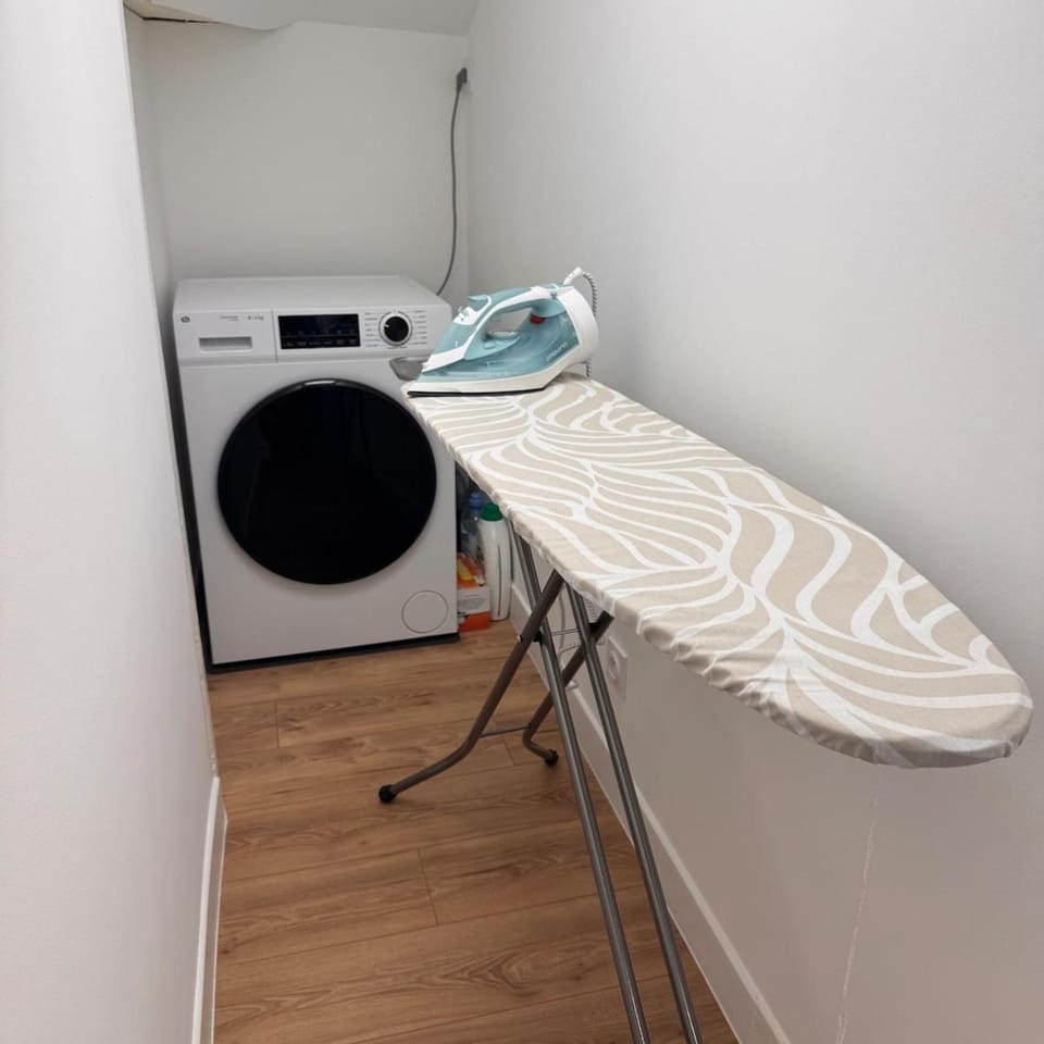 Luxury apartment - central - train station - shopping Apartment in Aurillac