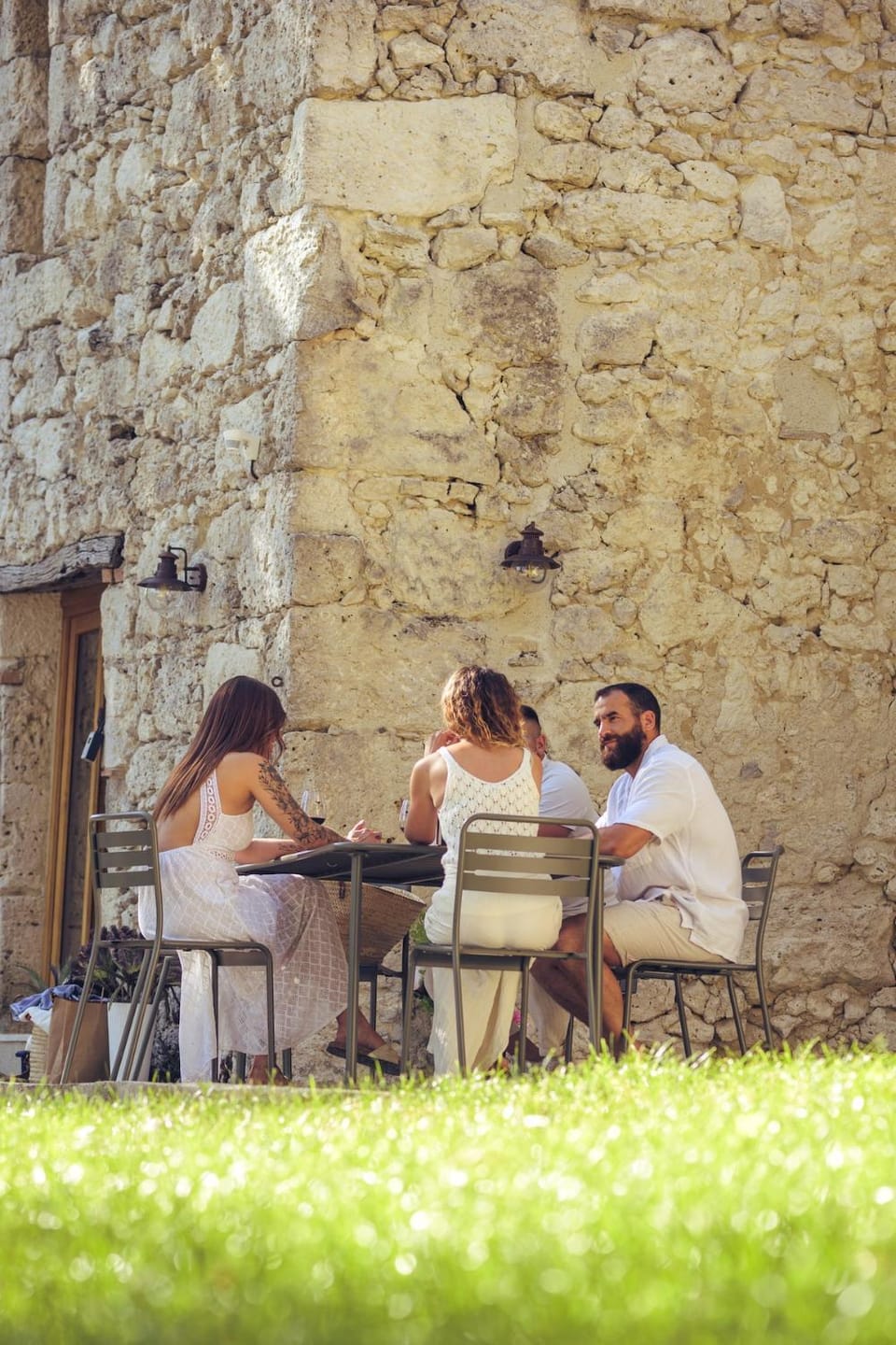 Day, group of guests