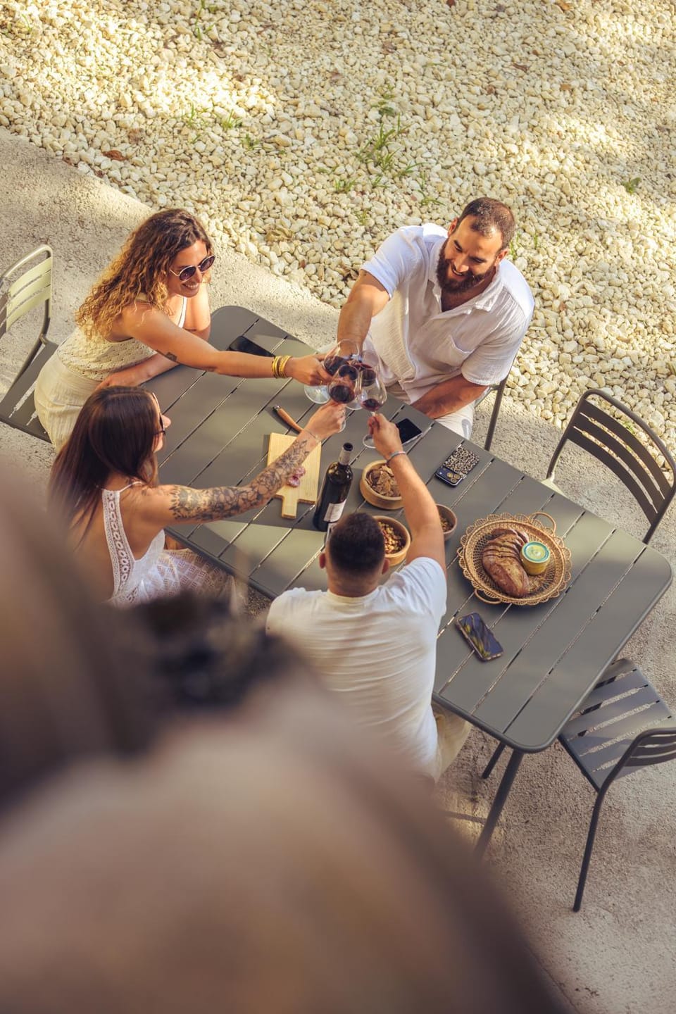Day, Drinks, group of guests