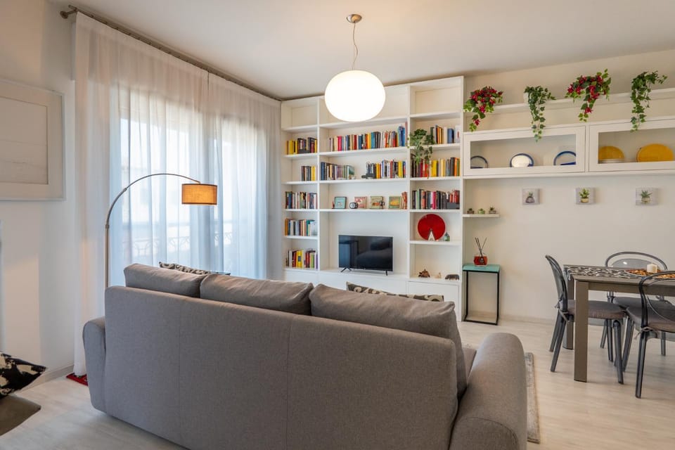 Library, TV and multimedia, Living room, Seating area