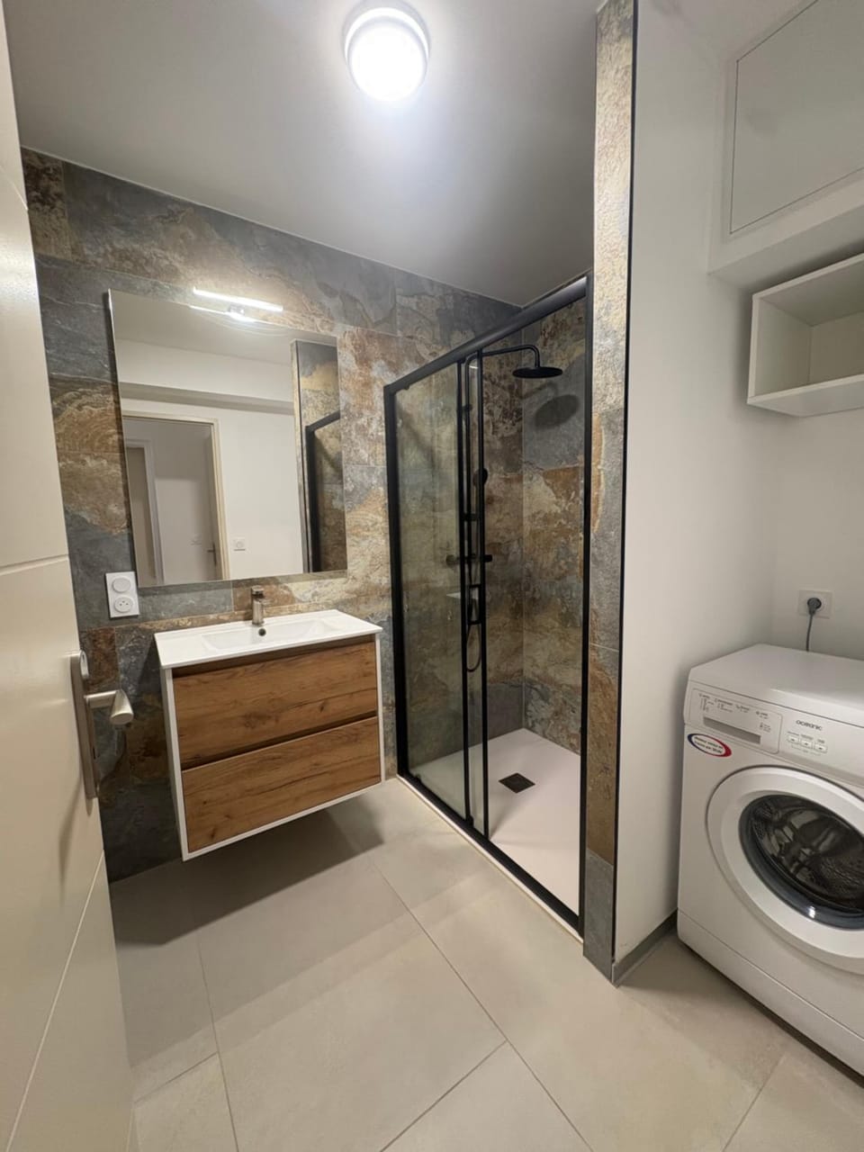 T3 clim, linge et ménage, 10 minutes cap d'Agde Apartment in Agde