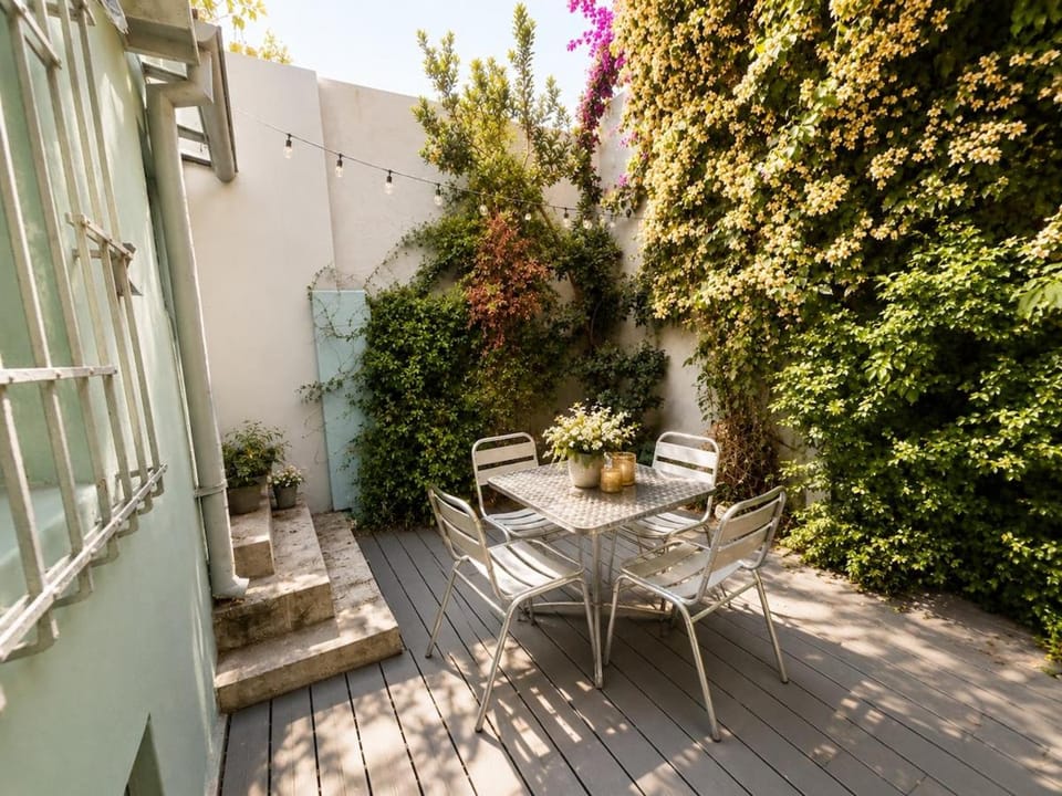 Casa Espejo Loft House in Providencia