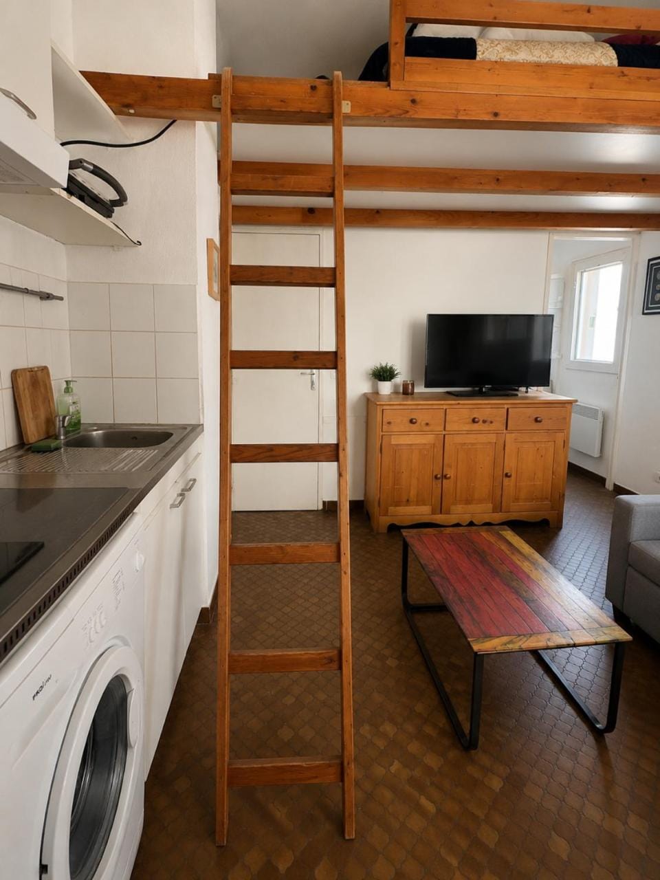 Charmant T2 Apartment in Gruissan