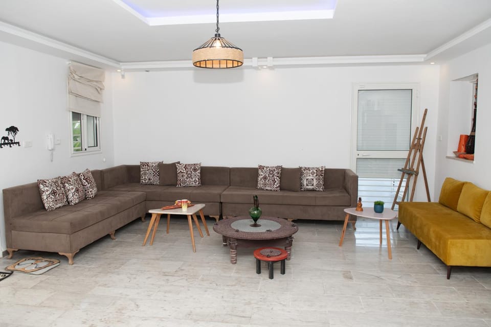 Villa Aicha Garden House in Hammamet