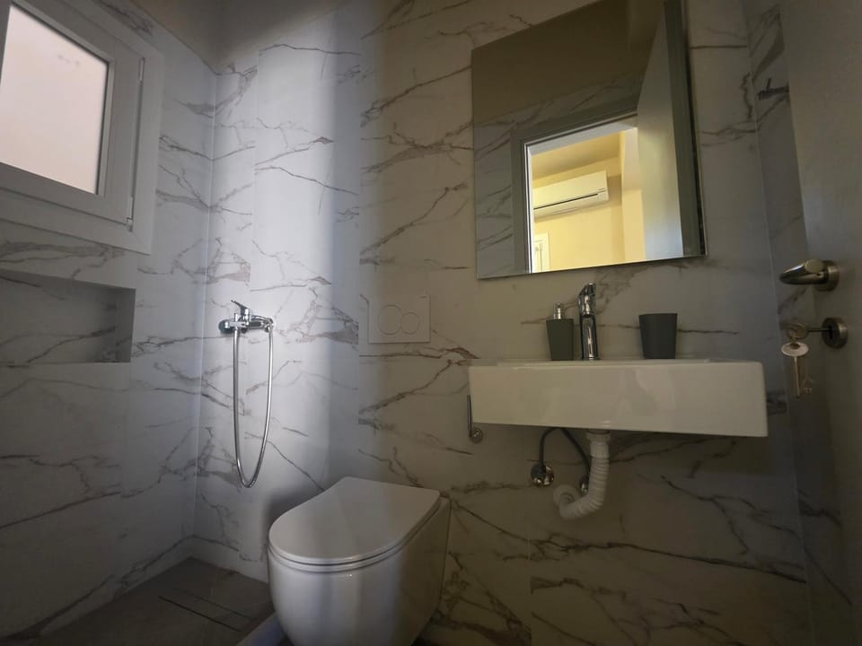 Theodorou Hermoupolis Apartment in Decentralized Administration of the Aegean