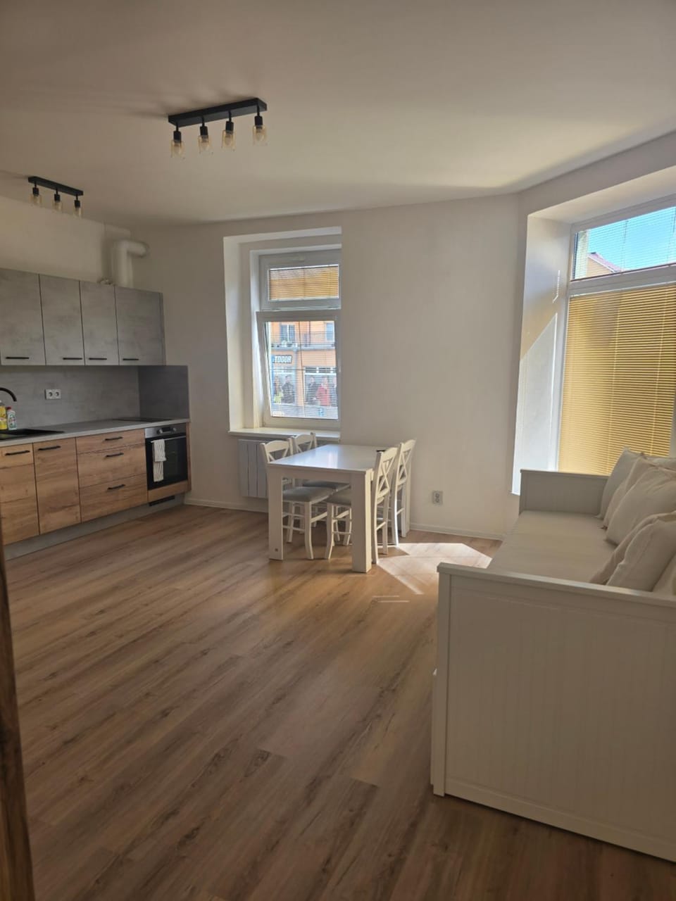 Kitchen or kitchenette, Living room, Seating area, Dining area, pet friendly, stove